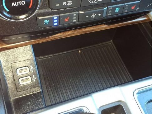 Used 2020 Ford F150 Lariat w/ Equipment Group 502A Luxury AWD/4WD image 27
