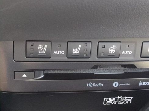 Certified 2022 Lexus ES 300h Ultra Luxury w/ Accessory Package 2 FWD image 23