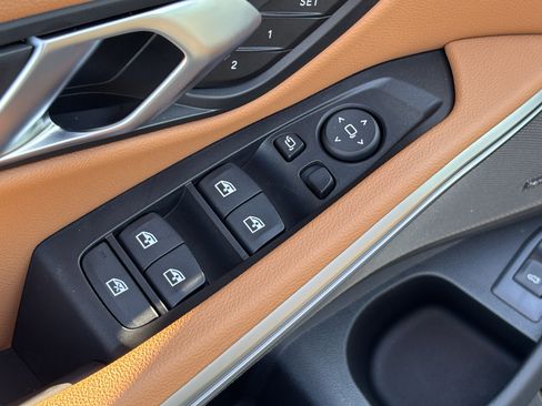 Used 2026 BMW 330i Sedan w/ M Sport Package image 15