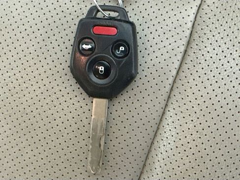 Used 2013 Subaru Outback 2.5i Limited w/ Moonroof Pkg image 35