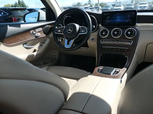 Used 2022 Mercedes-Benz GLC 300 4MATIC w/ Premium Package Lite image 27
