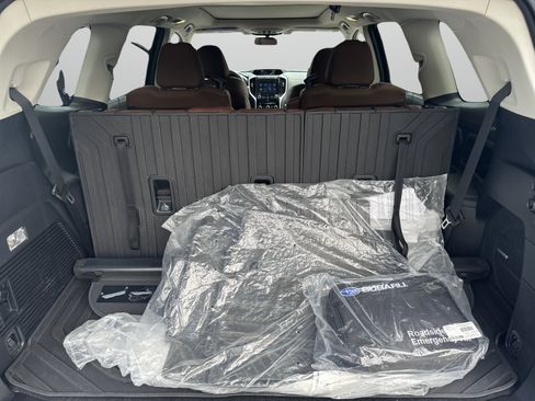 Used 2019 Subaru Ascent Touring AWD/4WD image 10