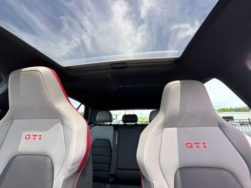 Used 2024 Volkswagen GTI Autobahn FWD image 31