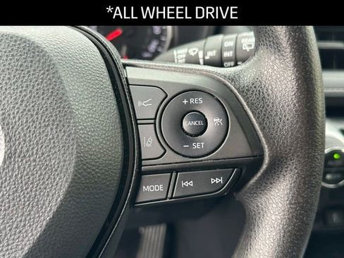 Used 2022 Toyota RAV4 XLE w/ Carpet Mat Package (TMS) image 7