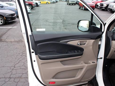 Used 2019 Honda Ridgeline RTL image 10