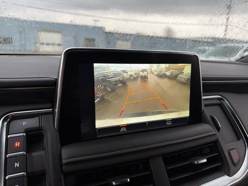 Used 2024 GMC Yukon SLT image 8