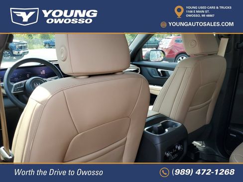 Used 2026 Buick Enclave Preferred w/ Power Package AWD/4WD image 30