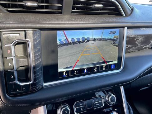 Used 2024 GMC Yukon XL Denali image 26