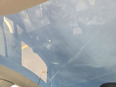 Used 2022 Tesla Model Y Performance image 16