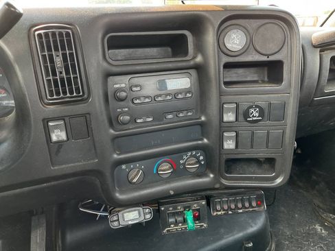 Used 2006 Chevrolet Kodiak C4500 2WD Regular Cab image 12