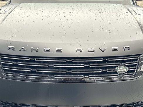 New 2026 Land Rover Range Rover Sport Dynamic SE AWD/4WD image 11