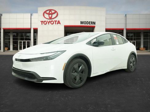 New 2026 Toyota Prius LE image 6