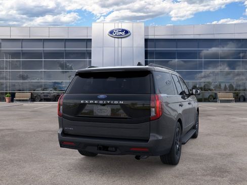 New 2026 Ford Expedition Active AWD/4WD image 8