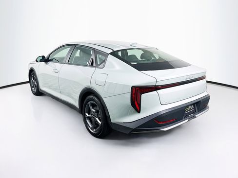 Used 2025 Kia K4 LXS image 5