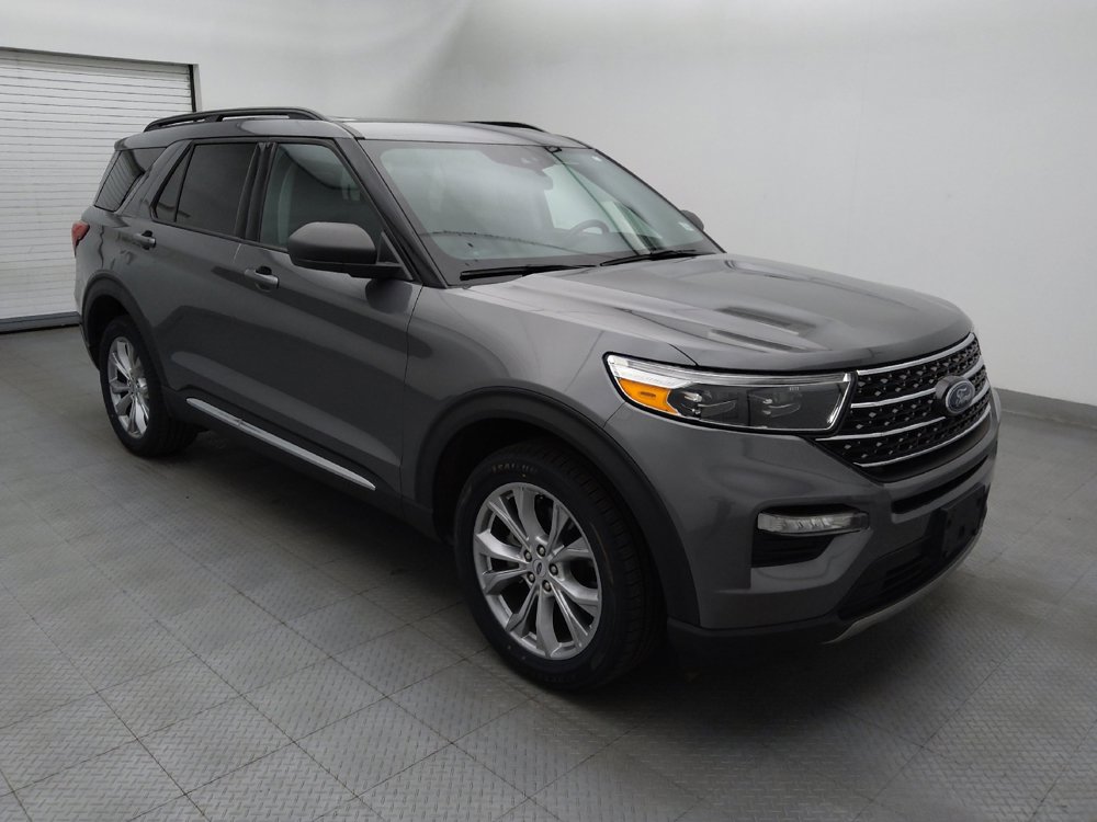 Used 2021 Ford Explorer XLT w/ Equipment Group 202A AWD/4WD image 13