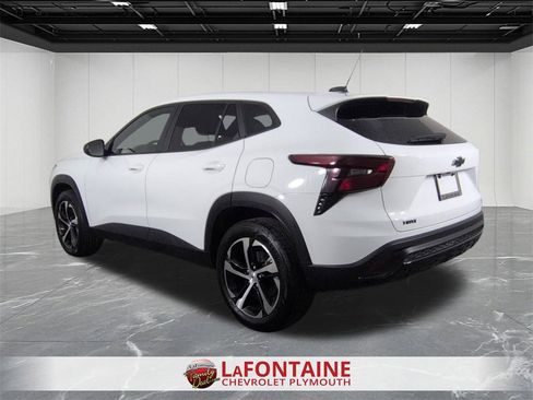 Certified 2024 Chevrolet Trax RS image 6