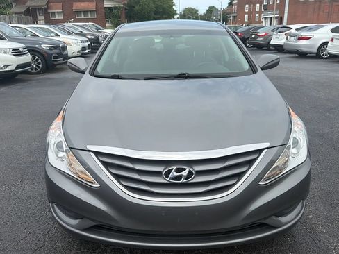Used 2012 Hyundai Sonata GLS FWD image 2