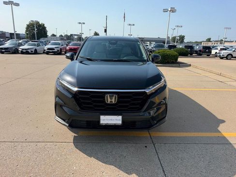 Used 2023 Honda CR-V EX image 7