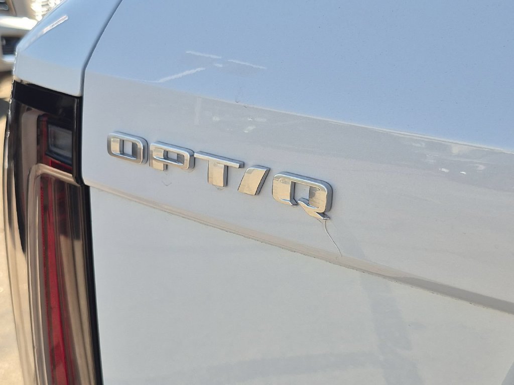 Used 2026 Cadillac Optiq Sport 1 RWD image 24