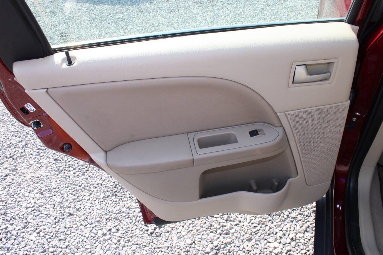 Used 2006 Ford Five Hundred Limited AWD/4WD image 21