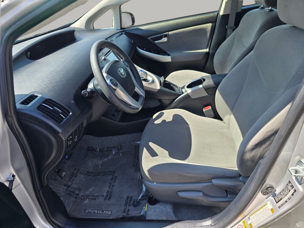Used 2015 Toyota Prius Two FWD image 21