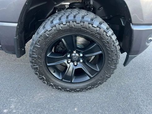 Used 2020 RAM 1500 Big Horn AWD/4WD image 30