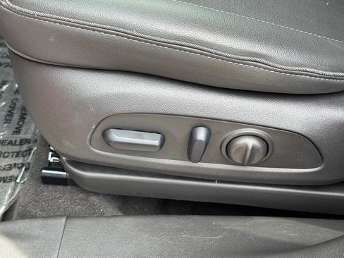 Used 2024 Buick Encore GX Sport Touring w/ Comfort Package image 27