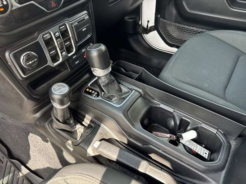 Used 2020 Jeep Gladiator Sport w/ Quick Order Package 24S image 31