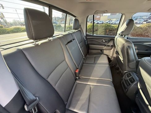 Used 2022 Honda Ridgeline RTL-E image 35