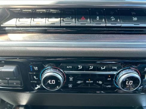 Used 2024 GMC Sierra 1500 SLT w/ SLT Premium Plus Package image 22