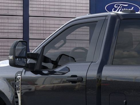 New 2026 Ford F250 XLT w/ FX4 Off-Road Package AWD/4WD image 38