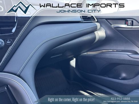 Used 2022 Toyota Camry SE w/ Convenience Package image 19