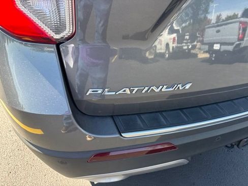 Used 2023 Ford Explorer Platinum w/ Technology Package AWD/4WD image 9