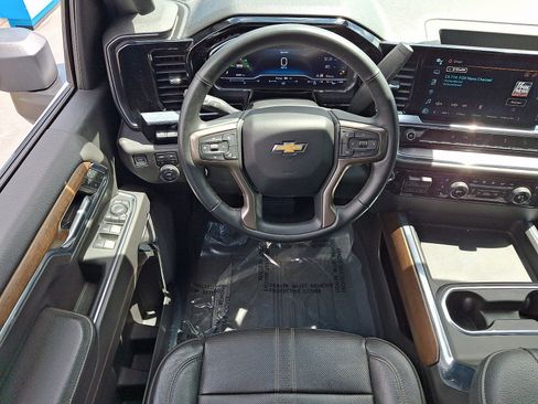 Used 2024 Chevrolet Silverado 3500 High Country w/ High Country Premium Package AWD/4WD image 12