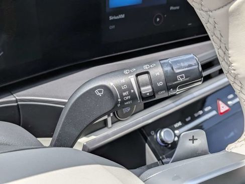 Used 2026 Hyundai Santa Fe SEL FWD image 25