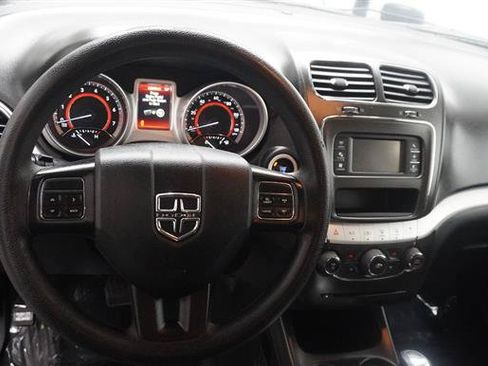 Used 2016 Dodge Journey SXT w/ Comfort/Convenience Group FWD image 11