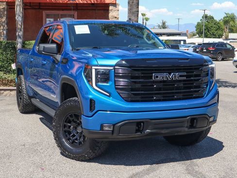 Used 2022 GMC Sierra 1500 Elevation AWD/4WD image 2