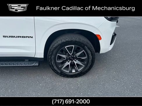 Used 2023 Chevrolet Suburban Z71 w/ Luxury Package AWD/4WD image 38