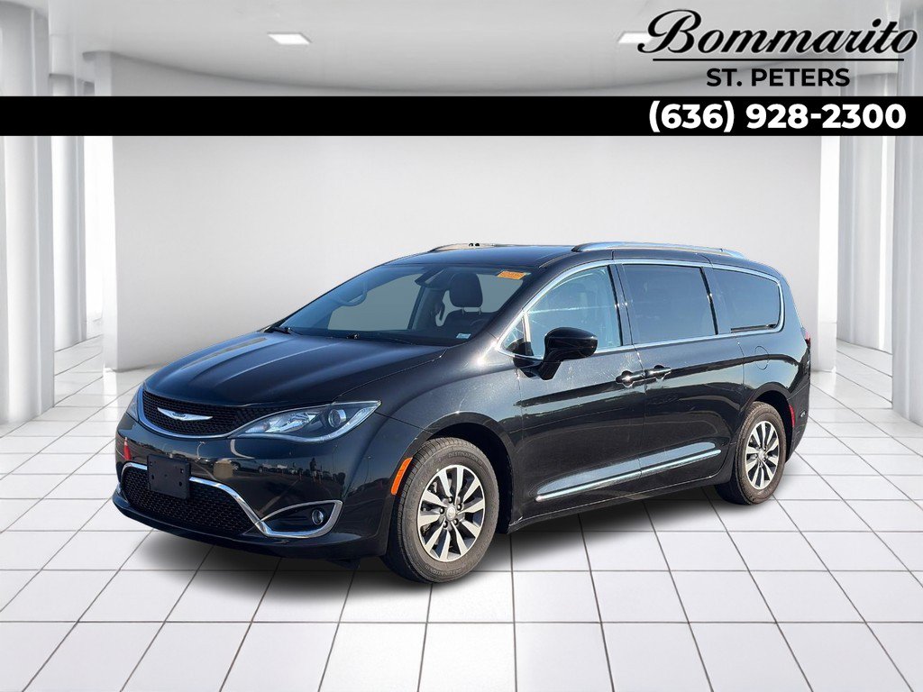 Used 2020 Chrysler Pacifica Touring-L Plus FWD image 1