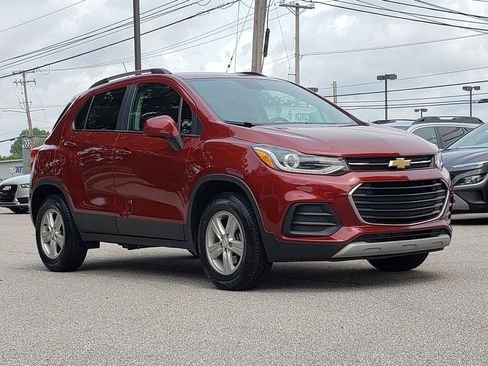 Used 2022 Chevrolet Trax LT w/ Driver Confidence Package AWD/4WD image 6