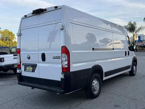 Used 2023 RAM ProMaster 3500 w/ Driver Convenience Group image 6