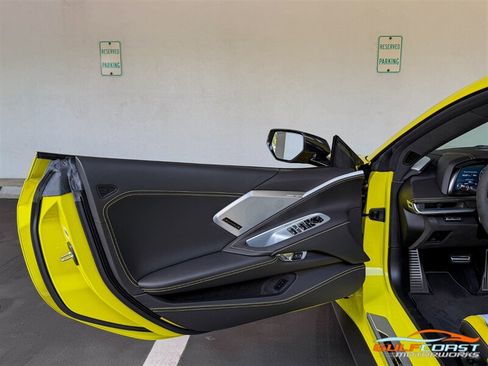Used 2022 Chevrolet Corvette Stingray Premium Conv RWD image 22