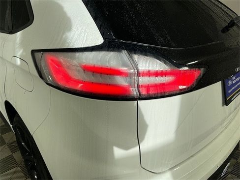Certified 2021 Ford Edge ST w/ Equipment Group 401A image 18