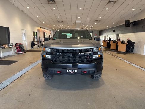 Used 2021 Chevrolet Silverado 1500 Custom Trail Boss w/ Safety Confidence Package AWD/4WD image 2