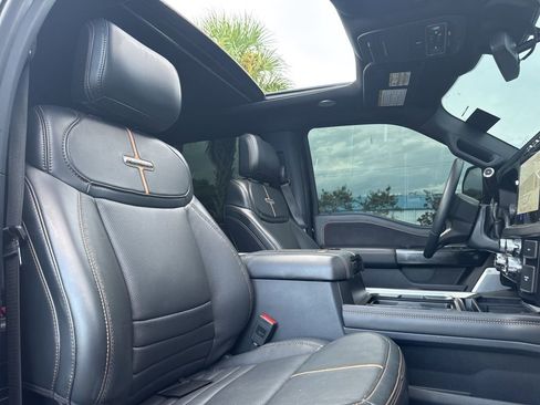 Used 2024 Ford F250 Platinum w/ FX4 Off-Road Package image 3