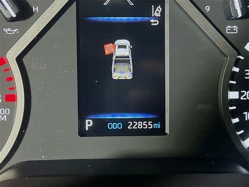 Used 2022 Toyota Tundra Limited image 12