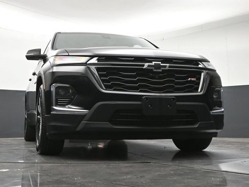 Used 2023 Chevrolet Traverse RS w/ LPO, Floor Liner Package AWD/4WD image 30