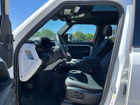 Used 2025 Land Rover Defender 110 S AWD/4WD image 11