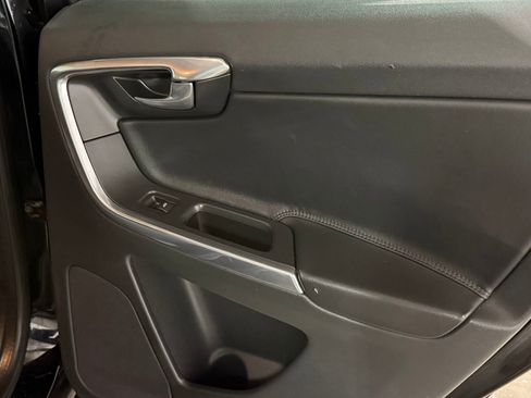 Used 2015 Volvo XC60 T5 Premier image 34