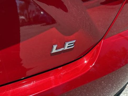 Used 2025 Toyota Camry LE w/ Convenience Package image 9
